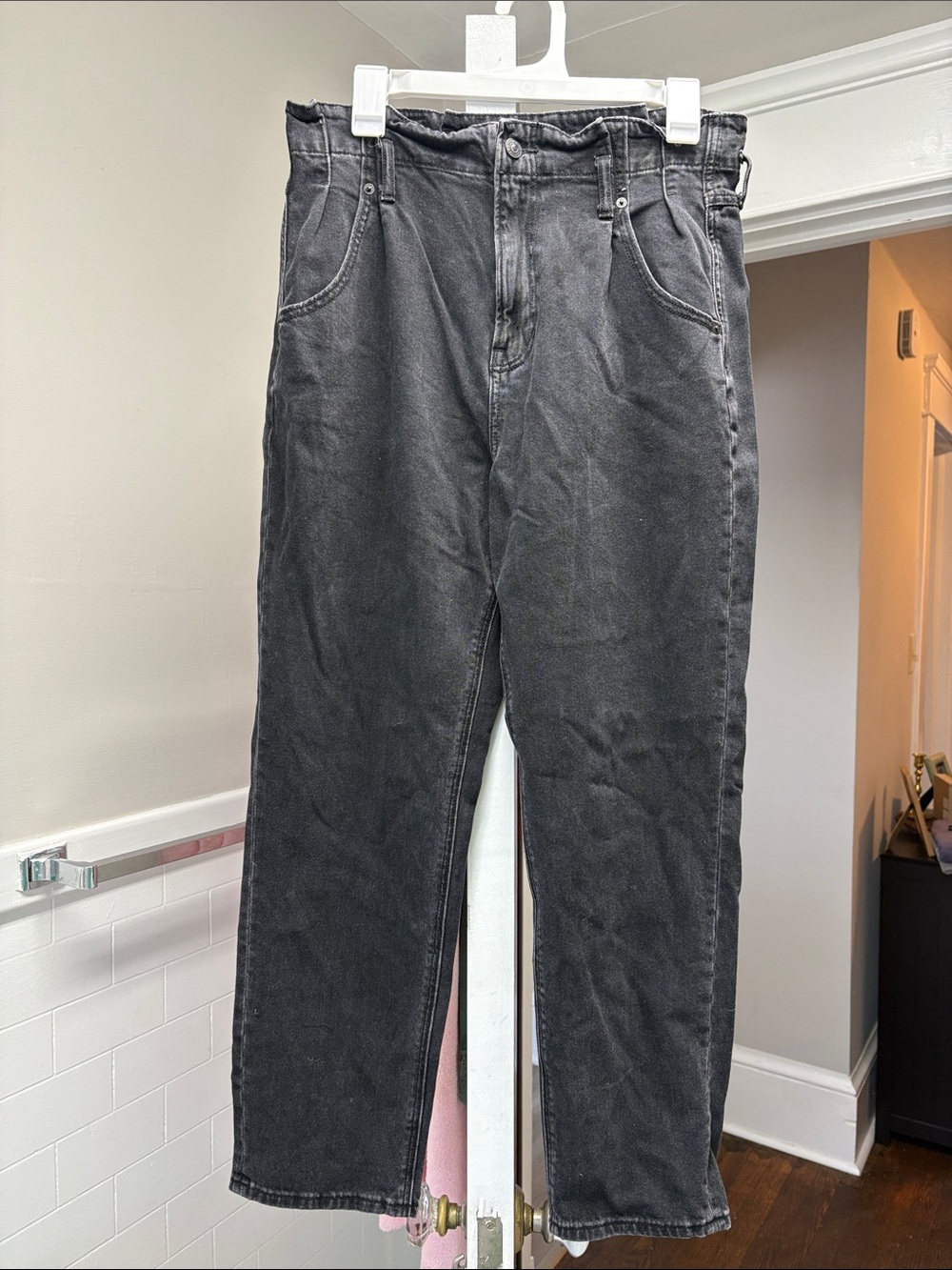 American Eagle High-Waist Mom Jean Black Denim Jean Womens Size 10